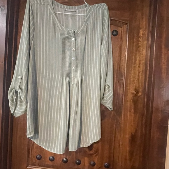 Daniel RainnTop • XL • Green with white stripes - Picture 3 of 9